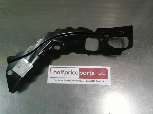 Holden ZB Commodore Genuine Right Hand Front Wheel Housing Extension Panel New Part