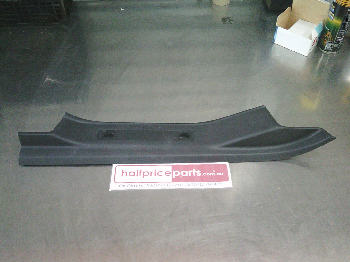 Holden VE Commodore Genuine Left Hand Rear Door Scuff Trim (onyx Black) New Part