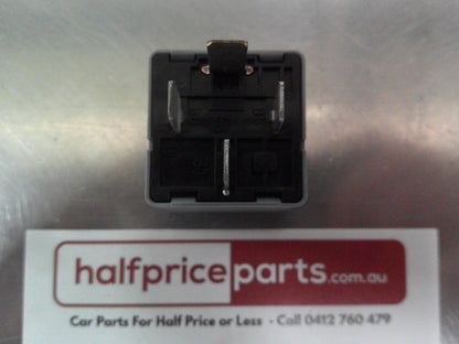 Holden RG Colorado/RG Trailblazer Genuine Engine Fan Relay New Part