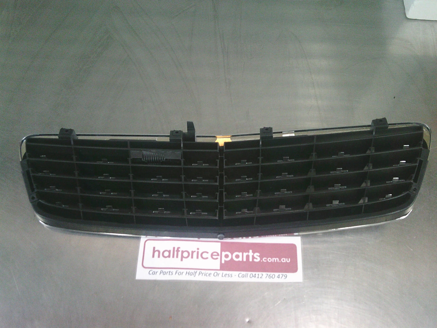 Mercedes Benz C240 W203 Class Genuine Front Chrome Grille Assembly New Part
