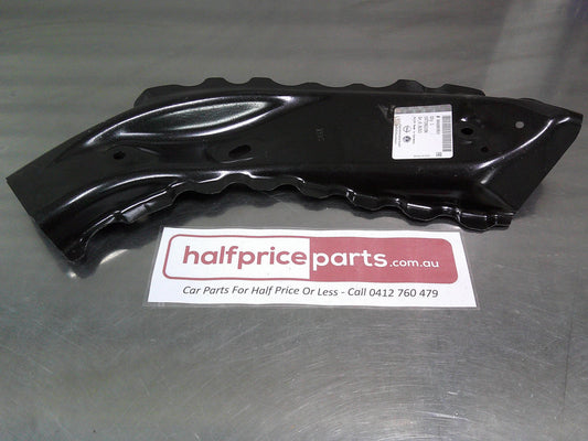 Holden ZB Commodore Genuine Front Wheel Panel Extension Panel New Part