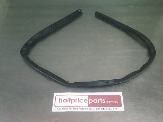 Holden JH Cruze Sedan Genuine Left Hand  Front Lower Door Weatherstrip (Passenger) New Part