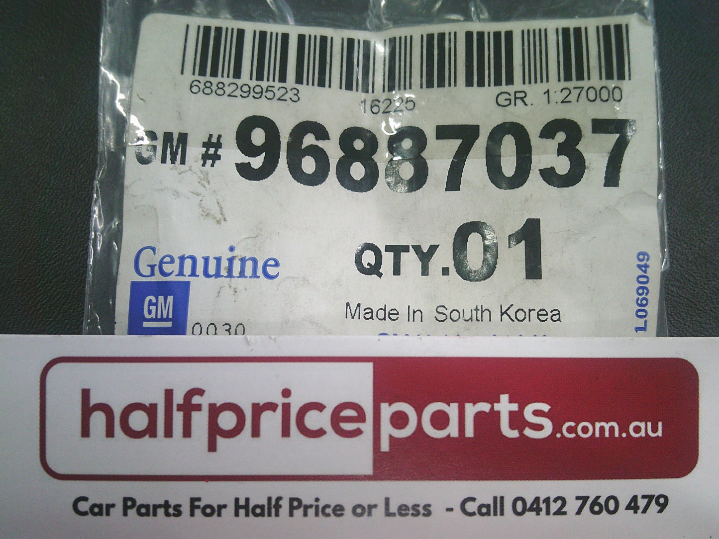 Holden CG Captiva Genuine Upper Radiator Insulator New Part