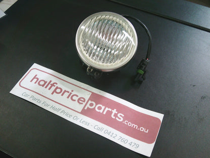 Holden VY/VZ Adventra AWD CX6-CX8 Genuine Fog Light Assembly New Part
