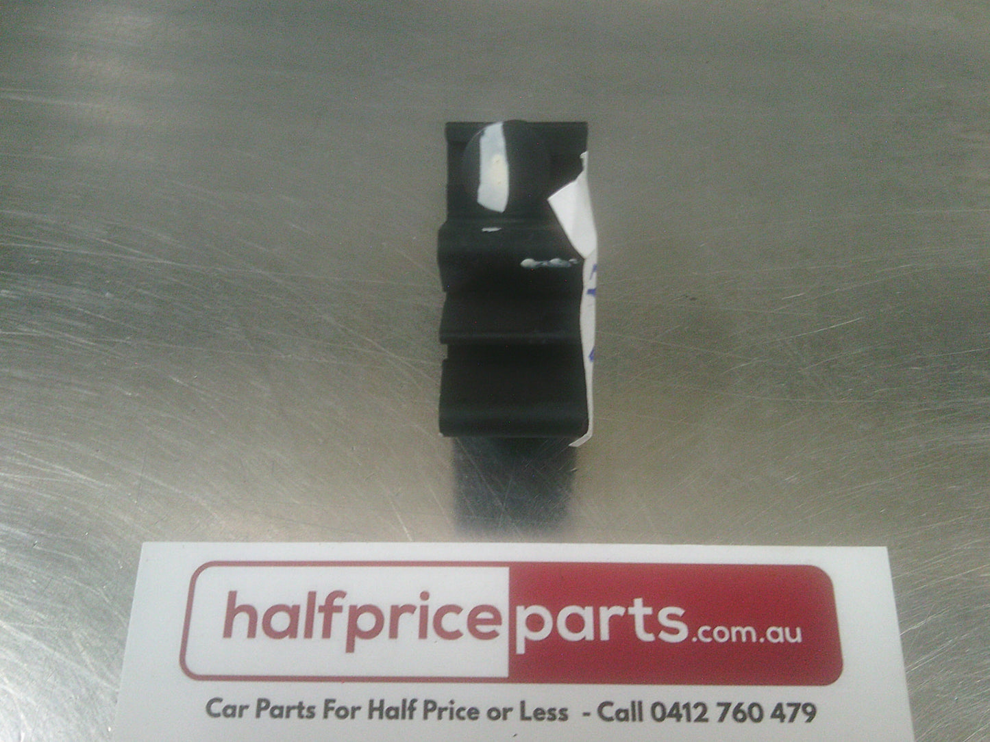 Holden RG Colorado Genuine Brake Line Clip New Part