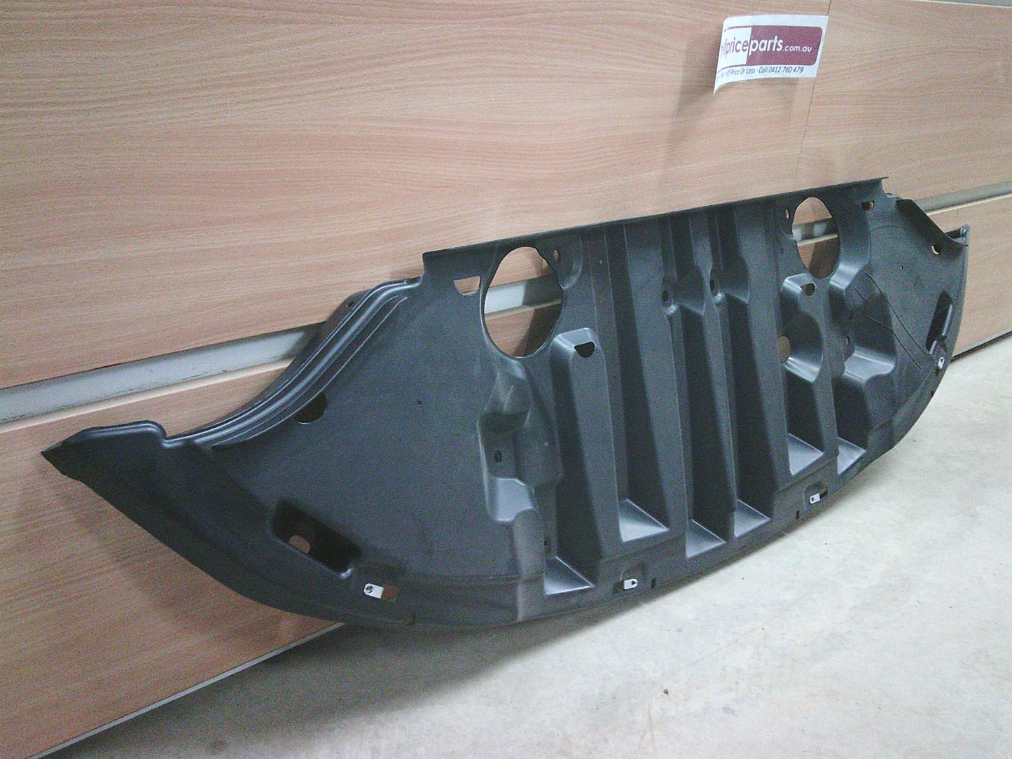 Holden VE Calais/WM Statesman Genuine Lower Front Splash Tray New Part