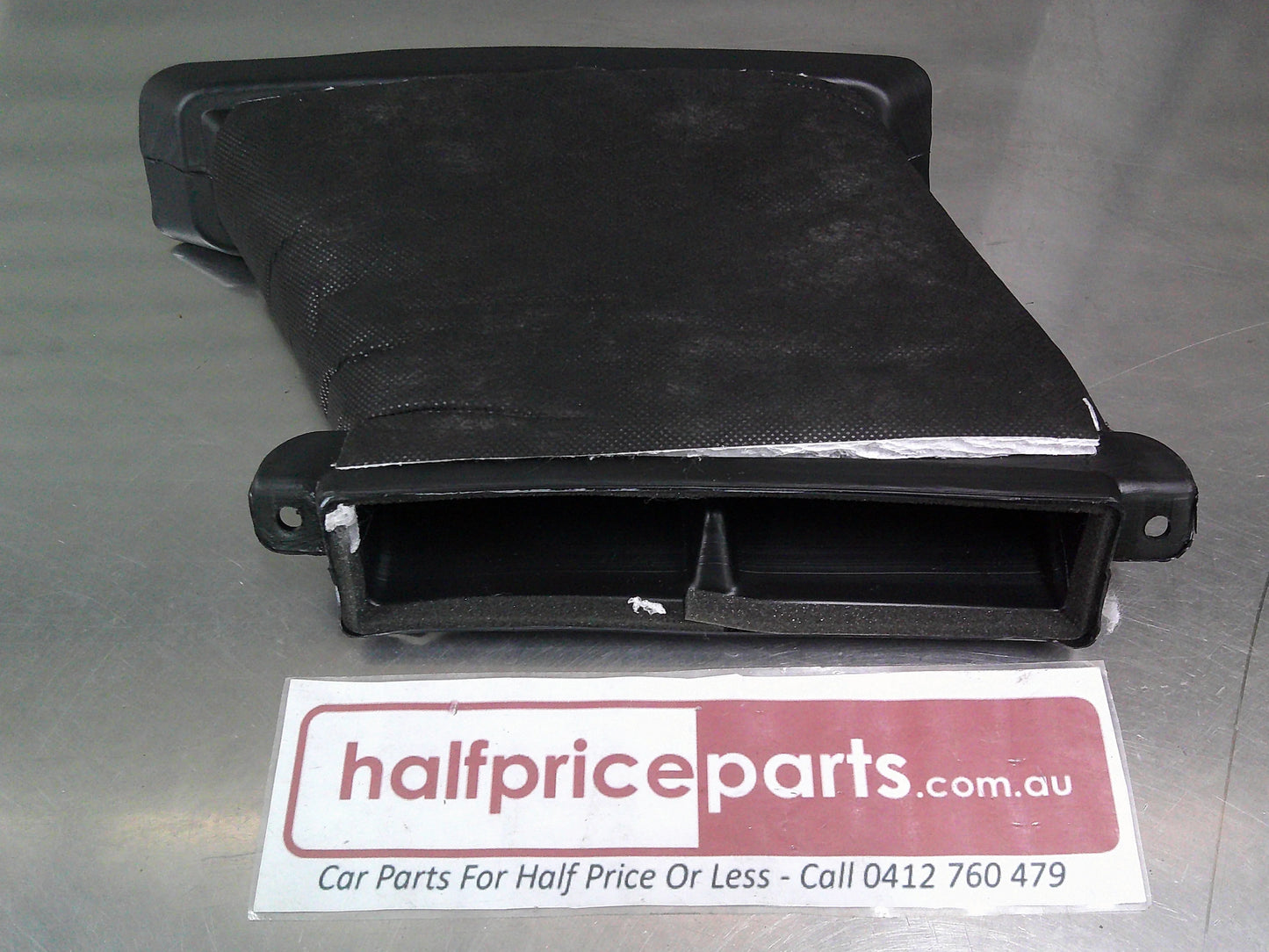 Holden CG Captiva Genuine Windshield Defroster Outlet New Part