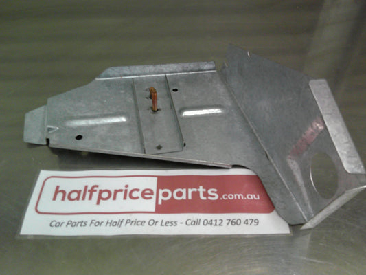 Holden VT-VX-VY-VZ-HSV Commodore Genuine Right Hand Front Wheel Rail Corner Panel New Part