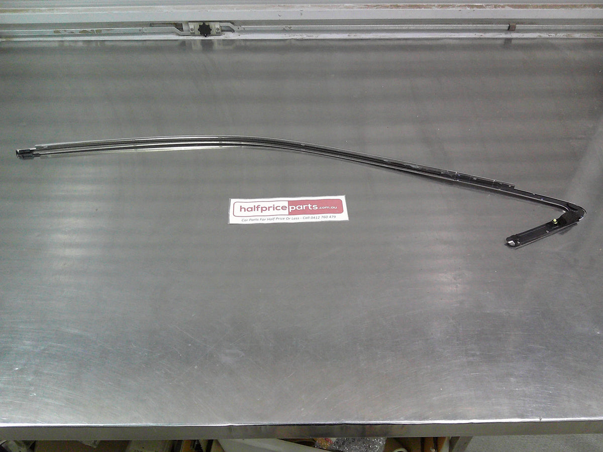 Toyota Kluger Genuine Left Hand Front Door Horizontal Frame Chrome Moulding New Part
