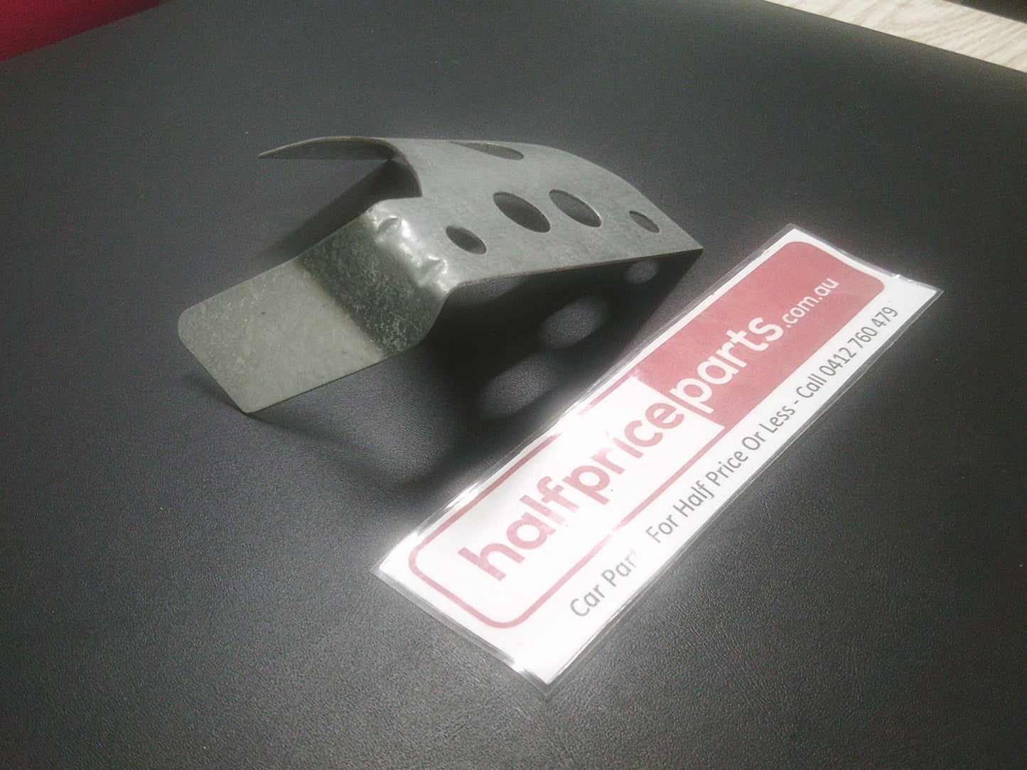 Holden VZ Commodore Genuine Right Lower Rear Bumper Bracket New Part