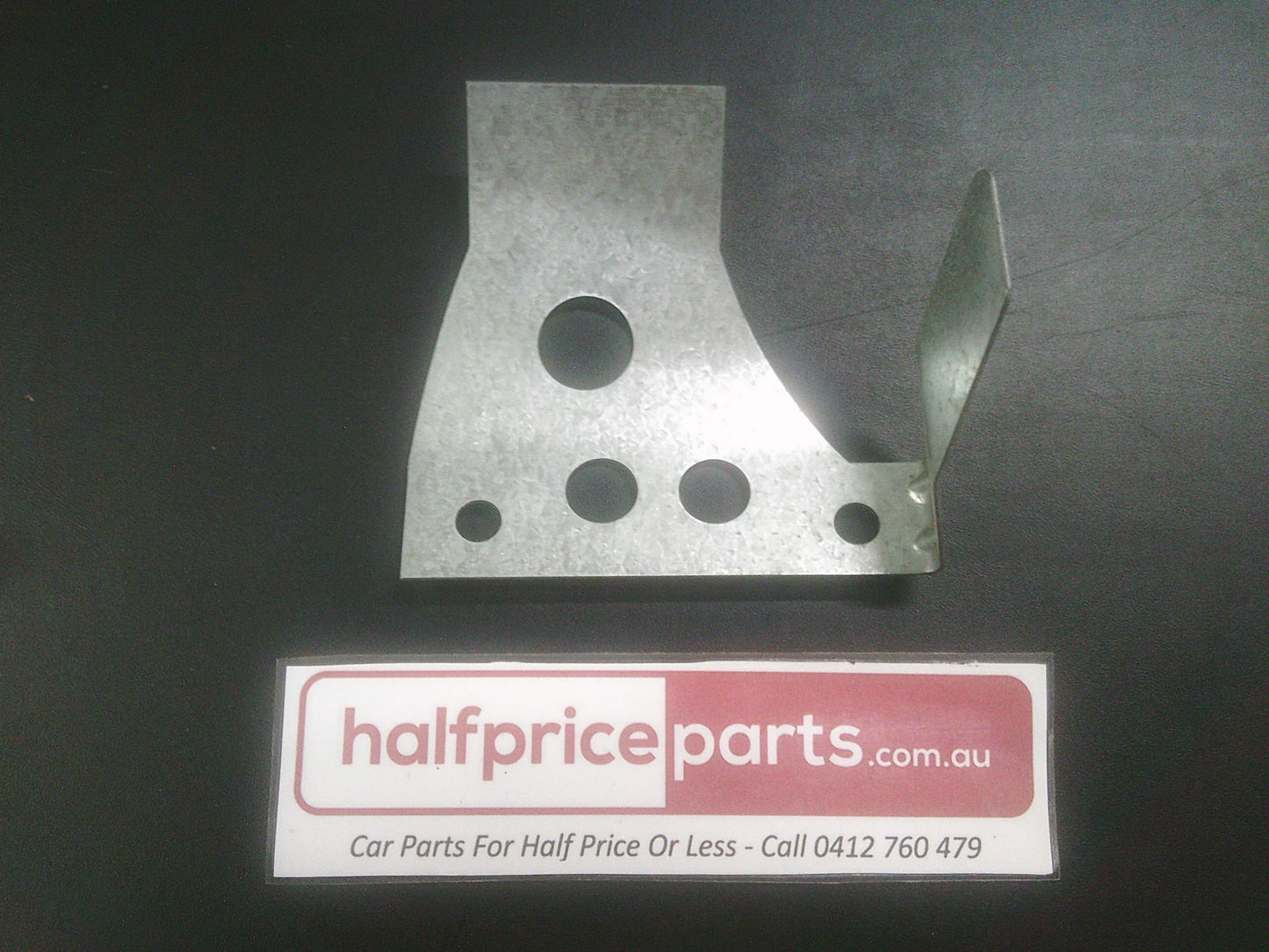 Holden VZ Commodore Genuine Right Lower Rear Bumper Bracket New Part