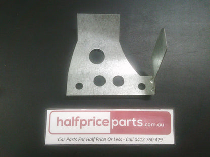 Holden VZ Commodore Genuine Right Lower Rear Bumper Bracket New Part