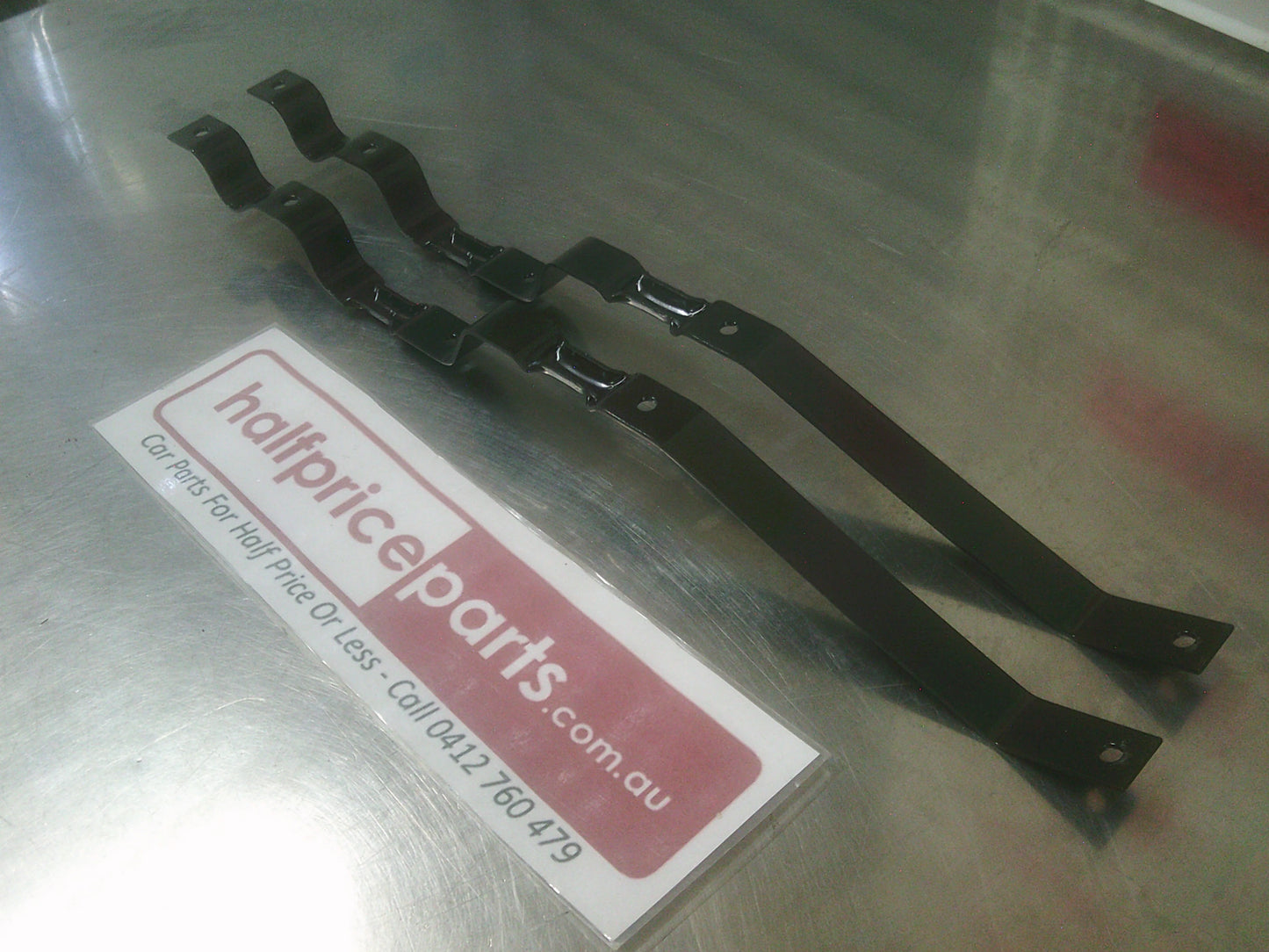 Holden VT/VX/VY/VZ Commodore Genuine Power Steering Cooler Bracket (Without Studs) New Part