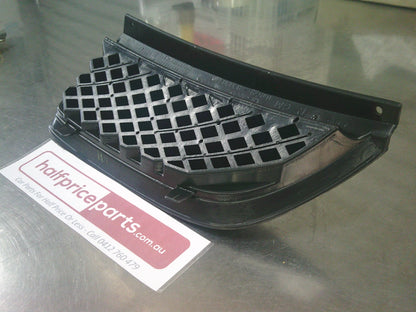 Holden VX Commodore Sedan/Wagon Genuine Right Hand Front Grille (Black And Silver) New Part