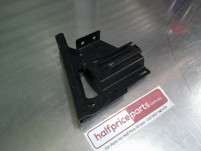 Holden Jackaroo Genuine Left Hand Rear Bumper Bracket New Part