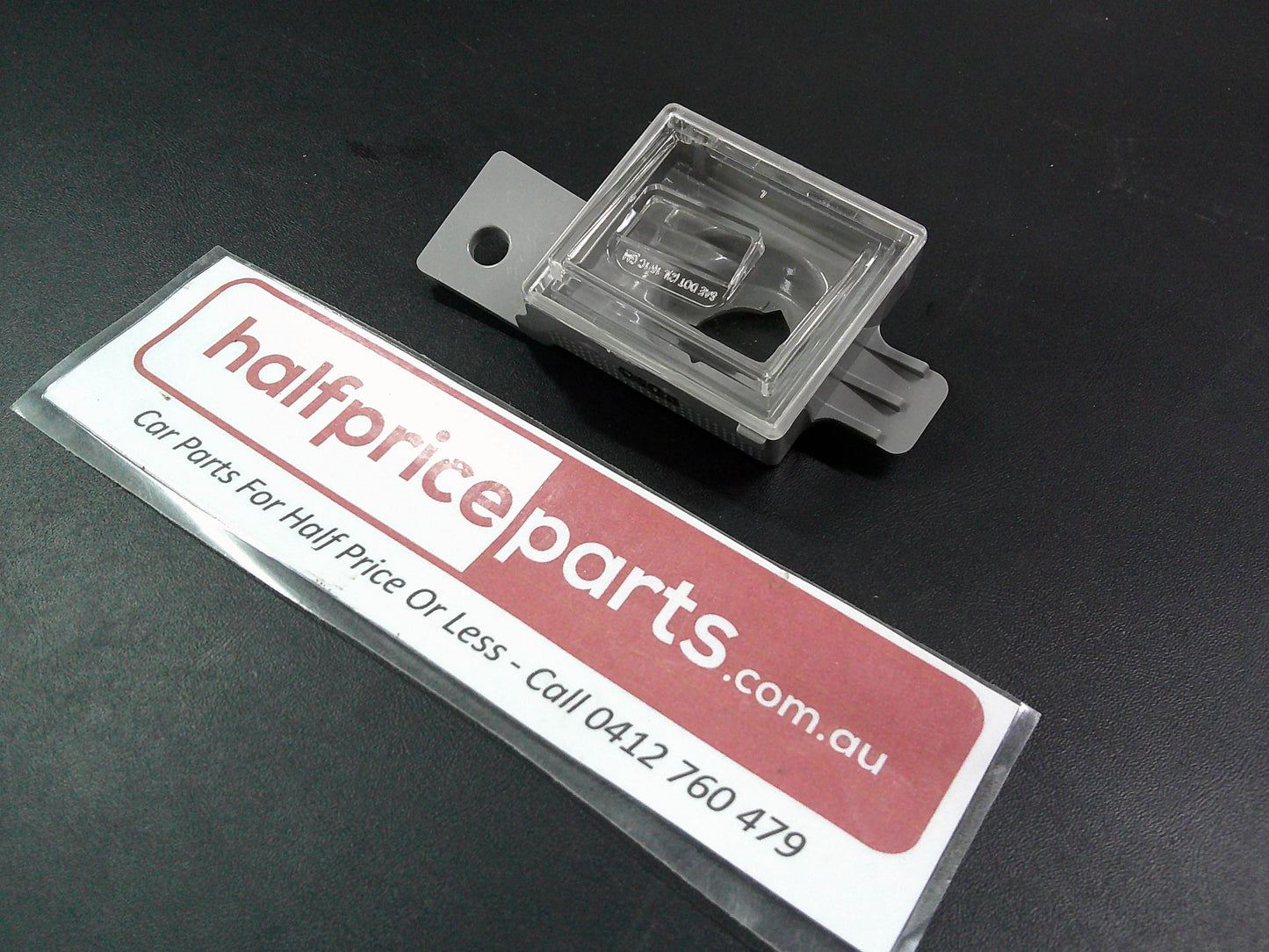 Chevrolet Silverado Genuine Right Hand Rear Side License Plate Light Cover New Part