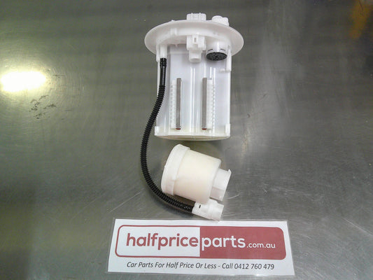Toyota Prius/Lexus CT200 Genuine Intank Fuel Filter New Part