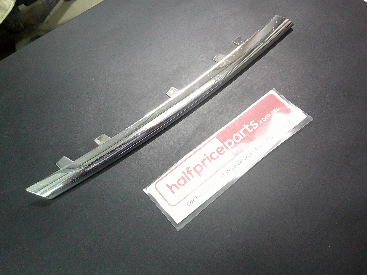 Opel Insignia Genuine Right Hand Upper Grille Moulding New Part