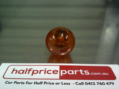 Holden TM Barina/ZB Commodore/RG Colorado Genuine 12V 21W Orange Indicator Bulb New Part