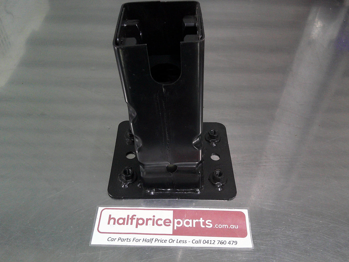 Holden Trax Genuine Front Energy Absorber Right Hand Bracket New Part