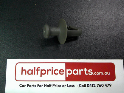 Daewoo Lacetti/Holden Viva Genuine Rear Luggage Rack Clip New Part