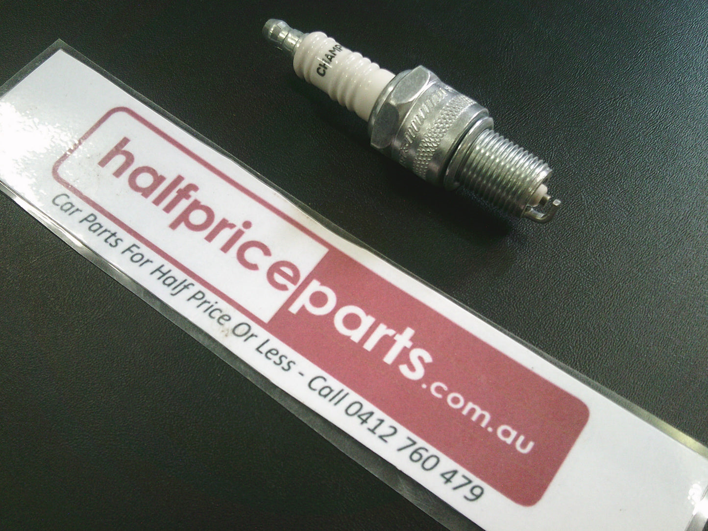 Holden Rodeo / Astra Genuine Spark Plug New Part