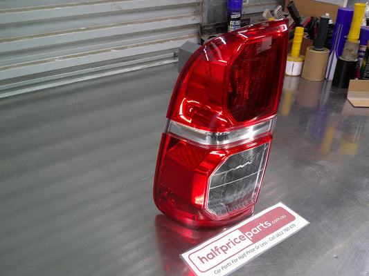 Toyota SR/SR5 Hilux Genuine Left Hand Rear Tub Tail Light Assembly New Part