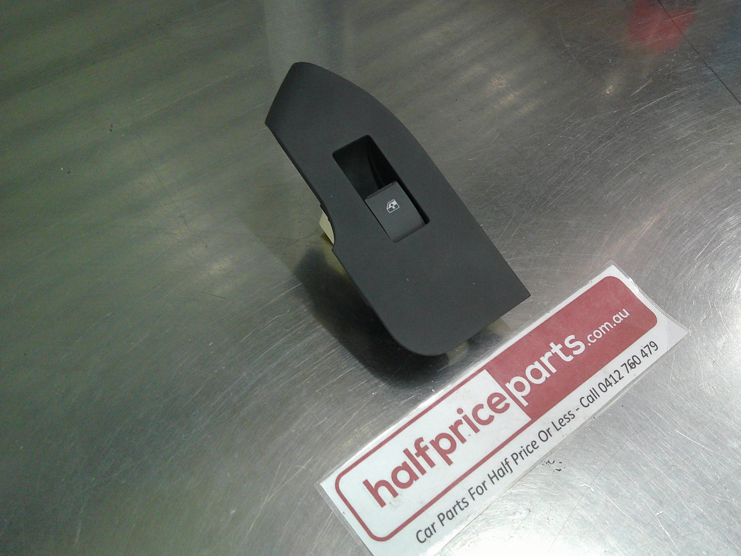 Holden CG Captiva Genuine Right Rear WIndow Switch New Part