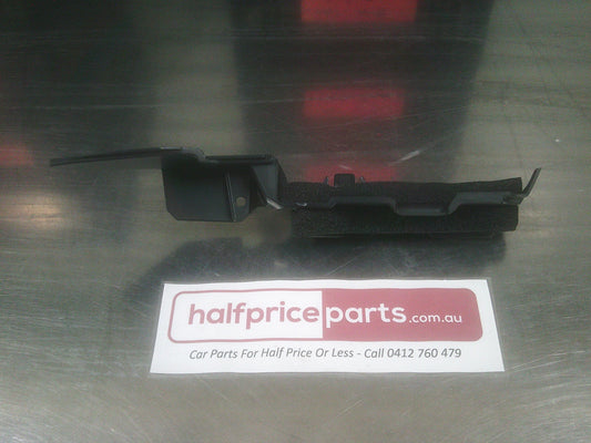 Holden VE Commodore Genuine Air Extension Grille New Part