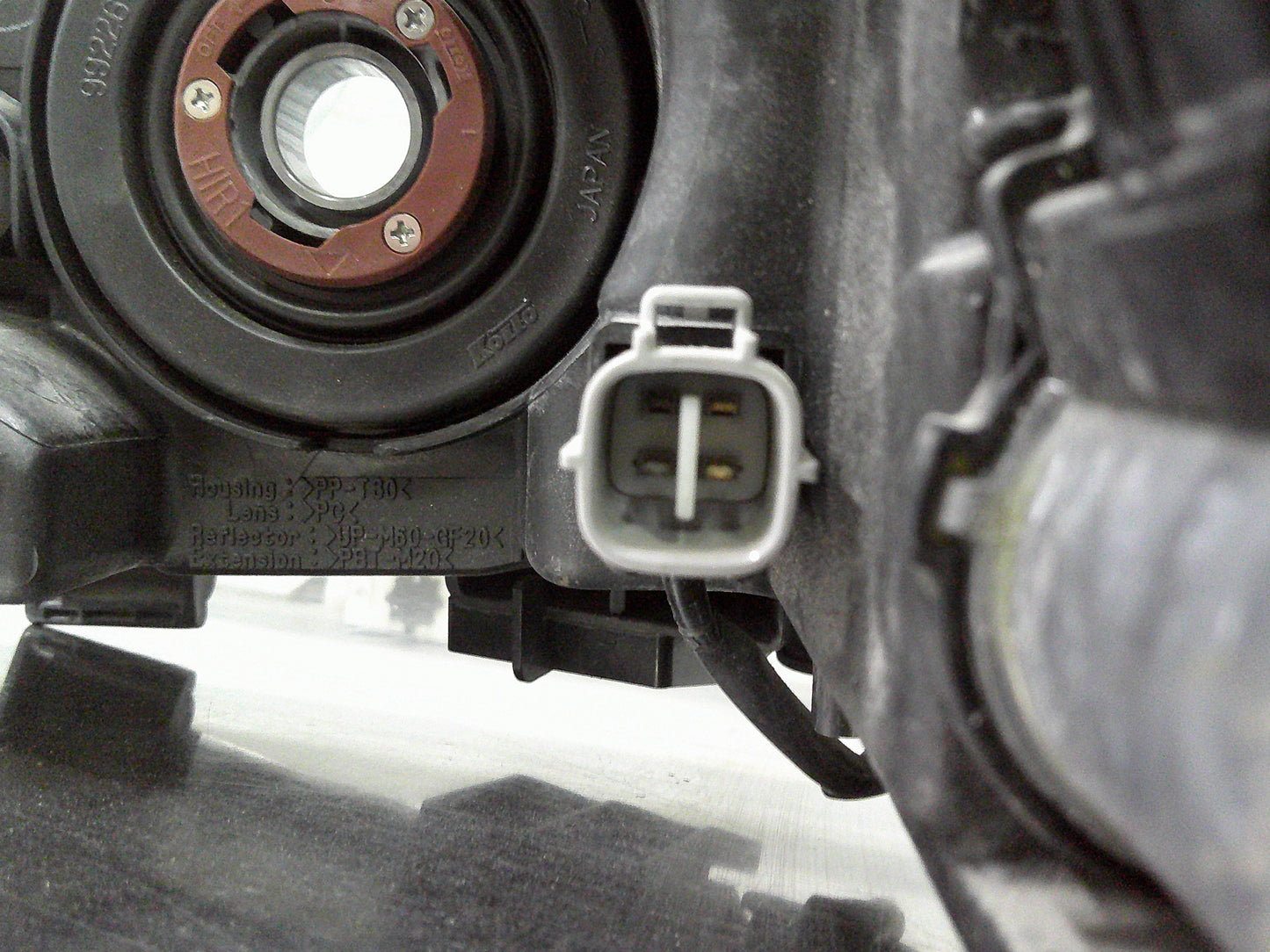 Toyota Lexus RX350 Genuine Right Hand (Drivers) Headlight Used Part