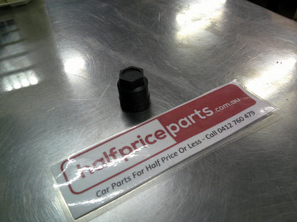 Holden VT/VX/VY/VZ Commodore Genuine Wheel Lug Nut Cap New Part