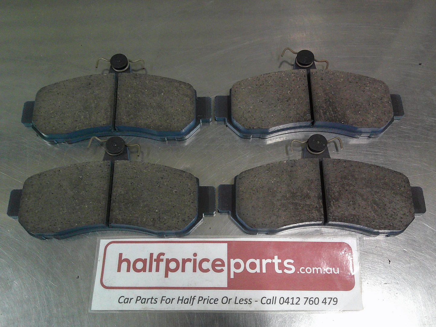 Mitsubishi TE Magna Wagon Genuine Front Disc Brake Pad Set New Part