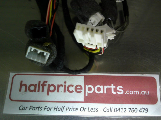 Holden CG Captiva Genuine Mobile Phone Brake Out Kit New Part