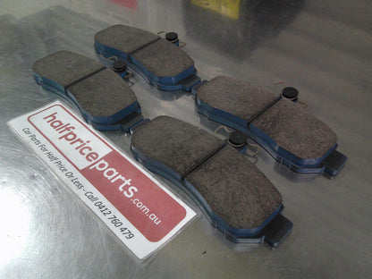 Mitsubishi TE Magna Wagon Genuine Front Disc Brake Pad Set New Part