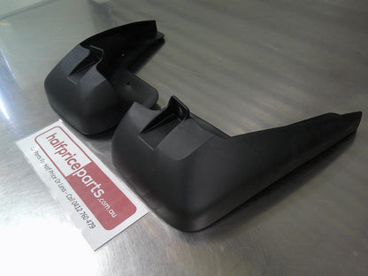 Holden Captiva 5/Maxx Genuine Front Mud Flap Set New Part