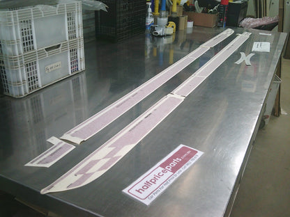 Holden VF SS/SSV/Redline Commodore Sedan Genuine Factory Side Decal Kit (Red) New Part