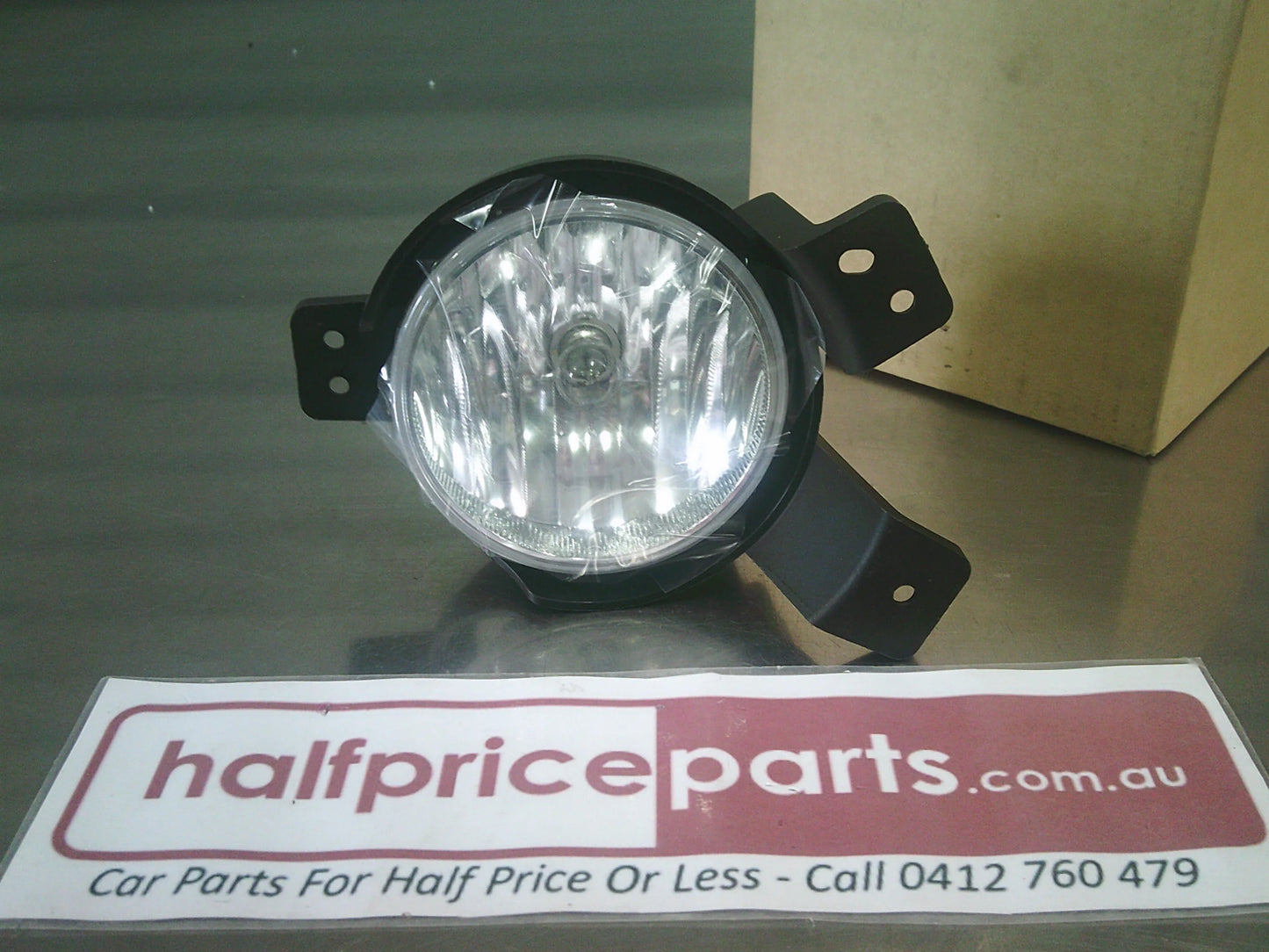 Holden Trax Genuine Right Hand Front Fog Light And Bracket Assembly New Part