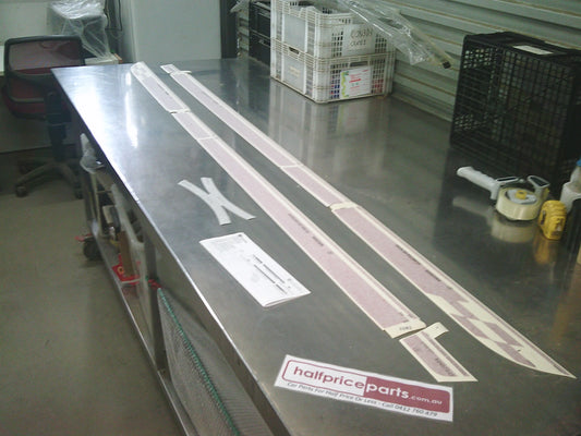 Holden VF SS/SSV/Redline Commodore Sedan Genuine Factory Side Decal Kit (Red) New Part