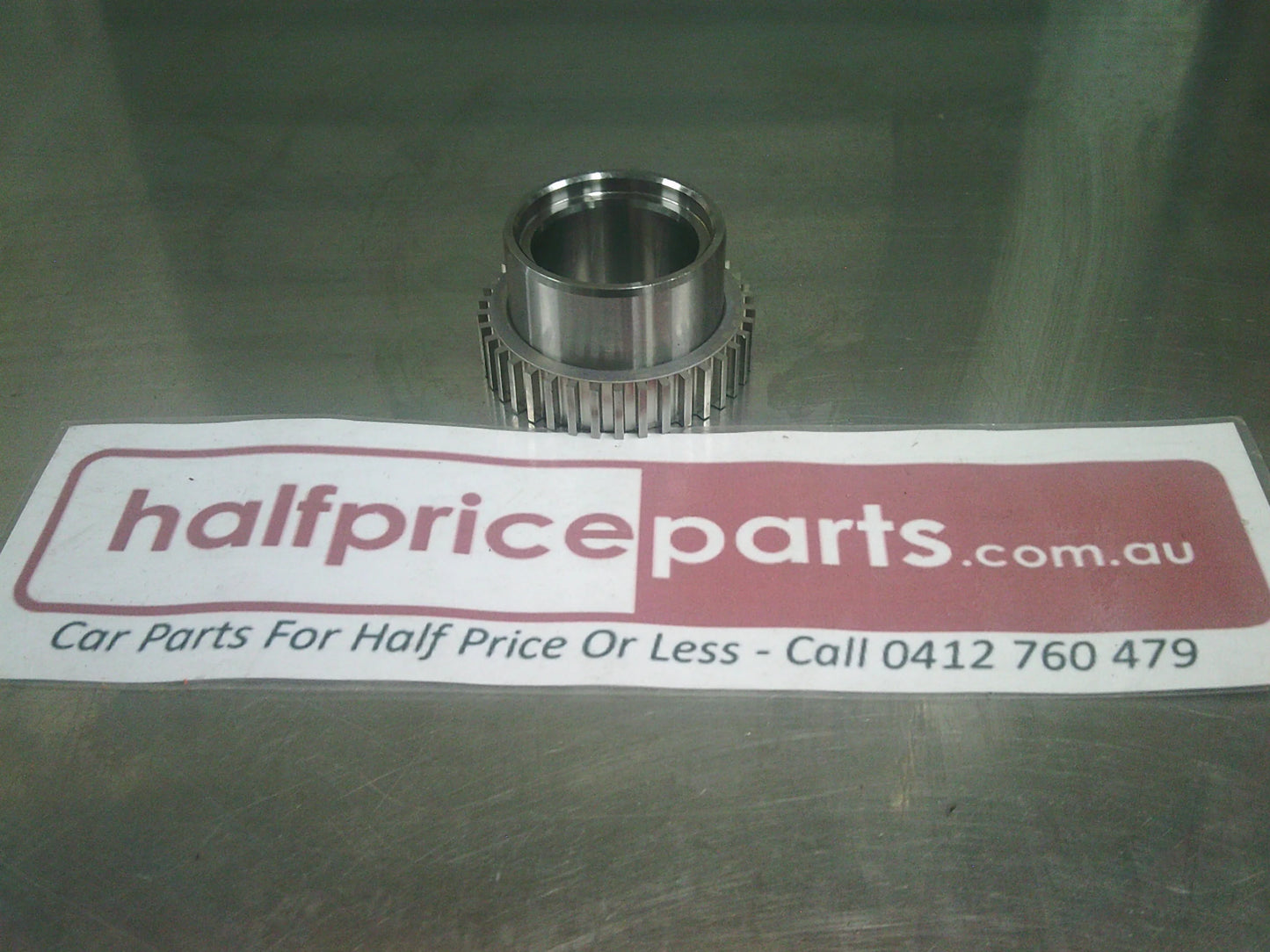 Holden RG Colorado 4x4 Genuine Rear Wheel Bearing Retainer New Part
