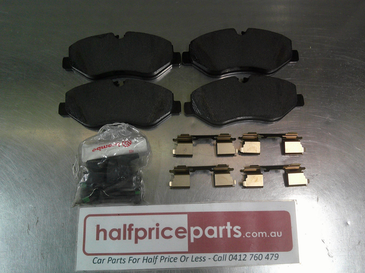 Iveco Daily/Mercedes-Benz Vito/Sprinter/Crafter Genuine Front Disc Brake Pad Set New Part