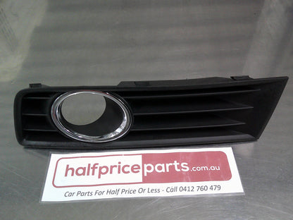 Holden WM Statesman/VE Commodore Genuine Left Hand Front Fog Light Bezel New Part