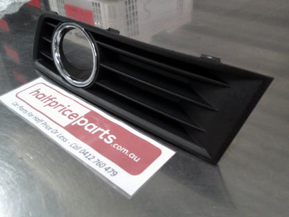 Holden WM Statesman/VE Commodore Genuine Left Hand Front Fog Light Bezel New Part