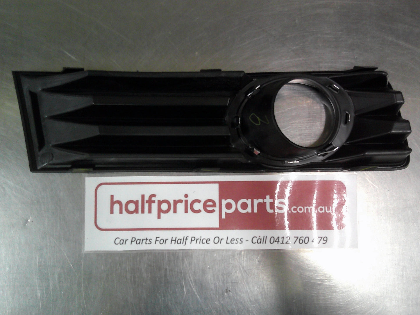 Holden WM Statesman/VE Commodore Genuine Left Hand Front Fog Light Bezel New Part