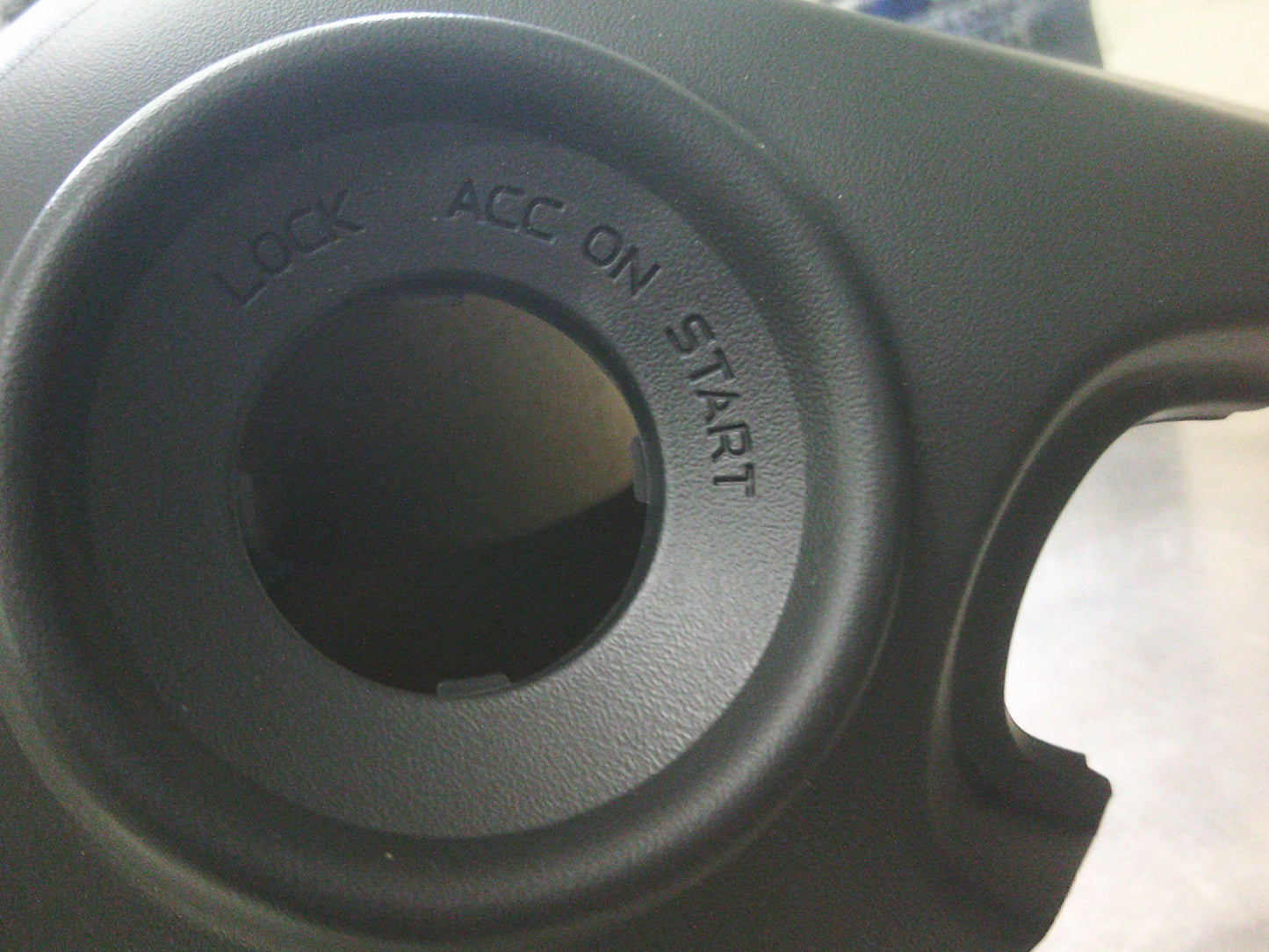 Holden RG Colorado/Colorado7/Trailblazer Genuine Lower Steering Column Cover W/Tilt - New Part