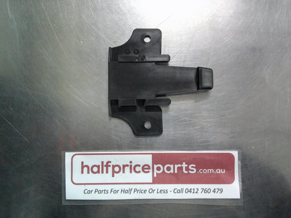 Holden EQ Equinox Genuine Trailer Control Module Bracket New Part