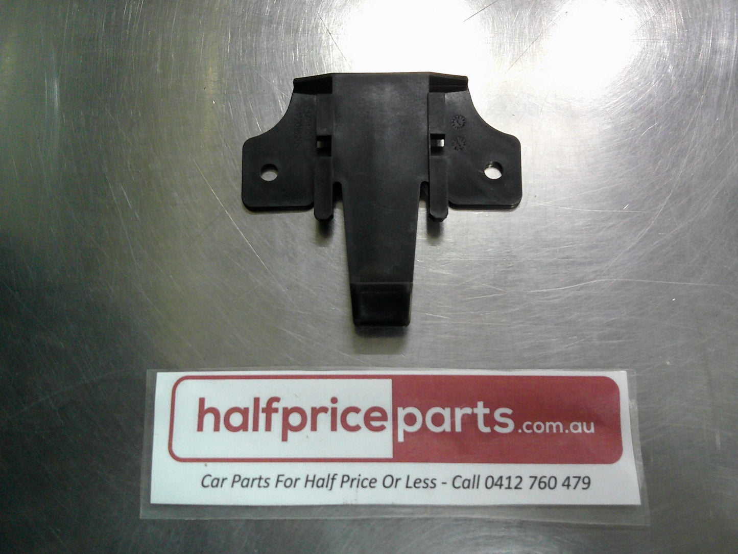 Holden EQ Equinox Genuine Trailer Control Module Bracket New Part