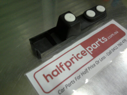 Holden Astra J Genuine Right Lower Rear Bumper Bracket New Part