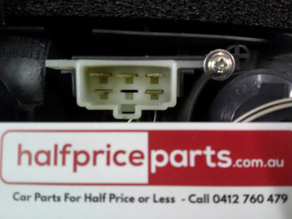 Toyota Hiace RZH101/102/103/104 Genuine Right Hand Rear Tail Light Assembly New Part