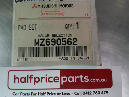 Mitsubishi Pajero/Outlander/Maqnga/3000GT/Eclips Genuine Front Disc Brake Pads New Part