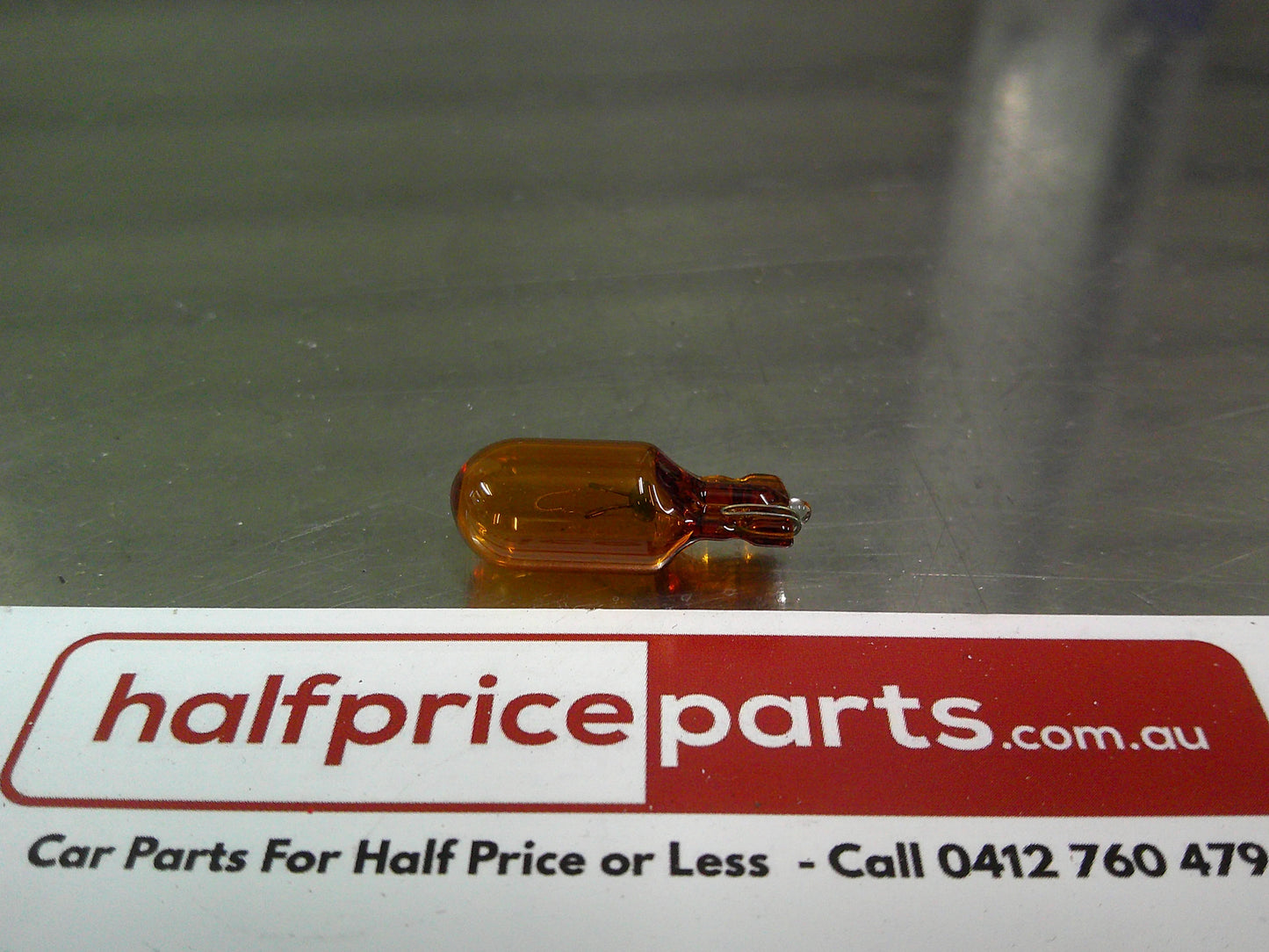 Holden VS/VT/VX/VY/VZ Commodore /WH/WK/WL Statesman Genuine Amber Indicator Bulb New Part
